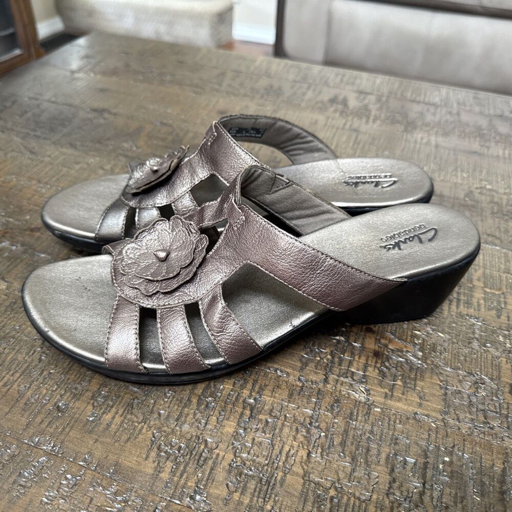 Clarks Bendables Brown Bronze Sandals 10 Wide Leather